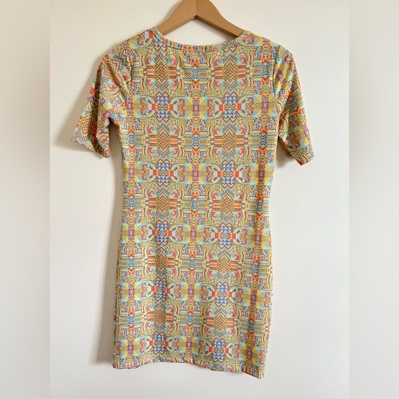 LulaRoe Womens Shirt Dress Small Geo Multi Fitted Boho Tribal Stretchy Summer - Picture 3 of 17